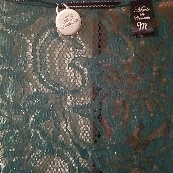 Women's top - Picture 2 of 3